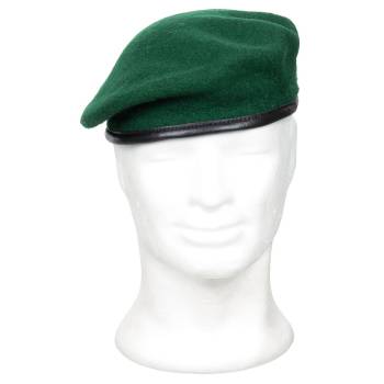 BW Commando Barett Franz. Form jägergrün, 55